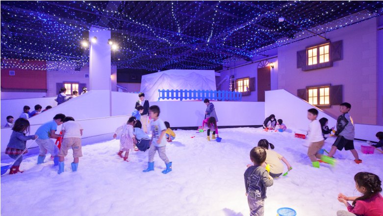 屋内の雪のエリア「スノータウン」